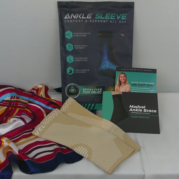 NIB Modvel Foot & Ankle Brace Socks - Picture 3 of 13